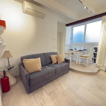 Centre Of Alassio, 2 Steps From The Sea Apartman *